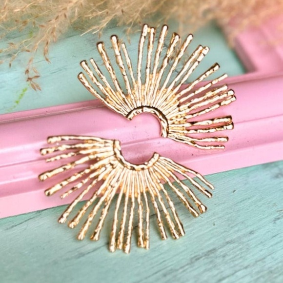 Gold Sunburst Earrings - Picture 1 of 2
